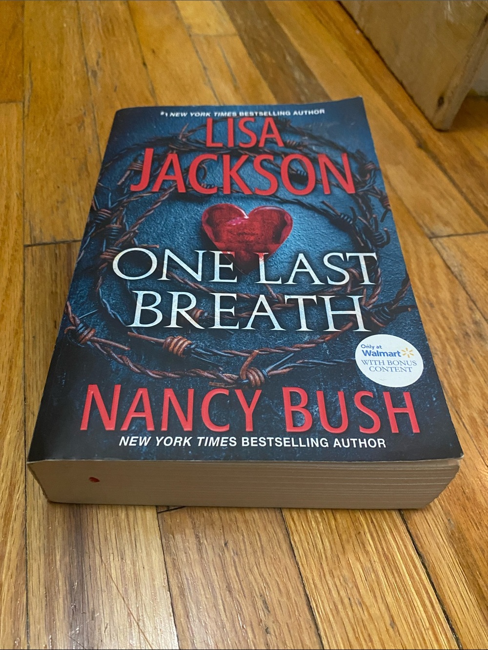 Lisa Jackson - One Last Breath - Paperback Edition
